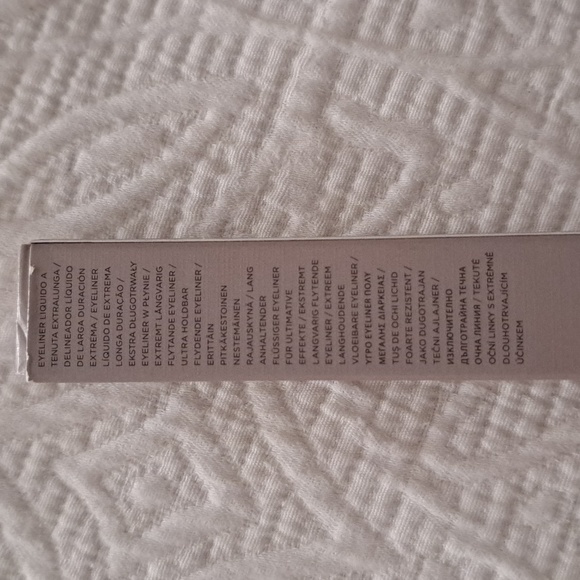 Bite beauty upswing extreme longwear liquid eyeliner - Picture 3 of 5